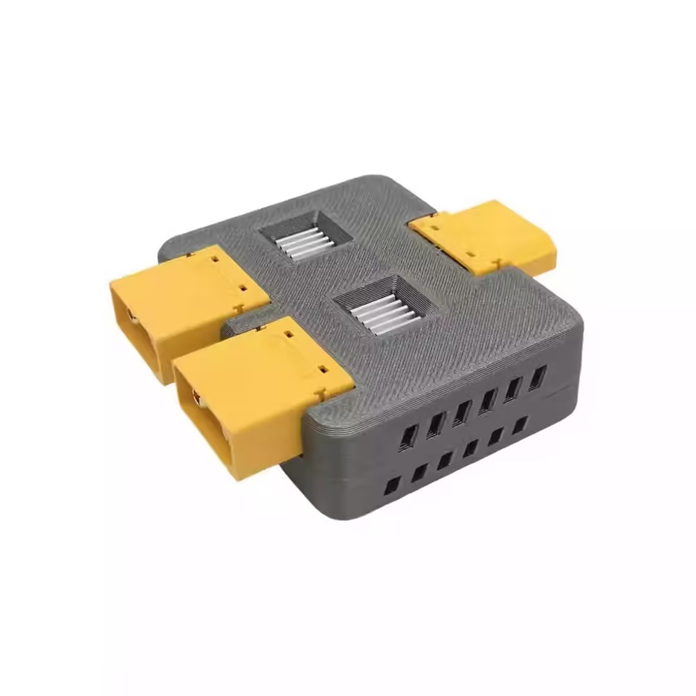 ● RCドローン用XT90ポート内蔵バッテリー拡張モジュール - Drone Battery Parallel Board のレビューと価格